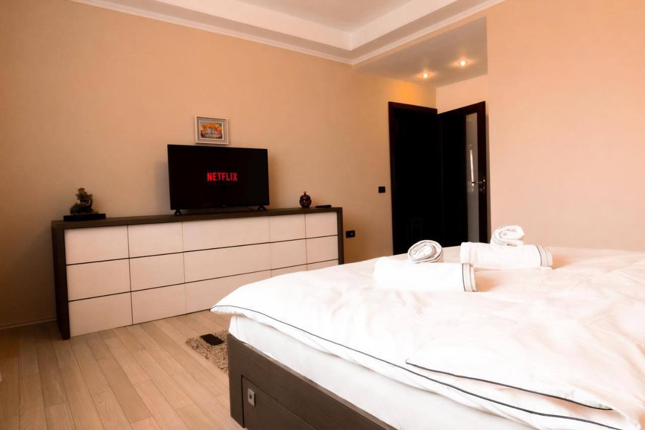 Apartament Db Apt - Comfort And Space In The Heart Of Old Town Braszów Zewnętrze zdjęcie