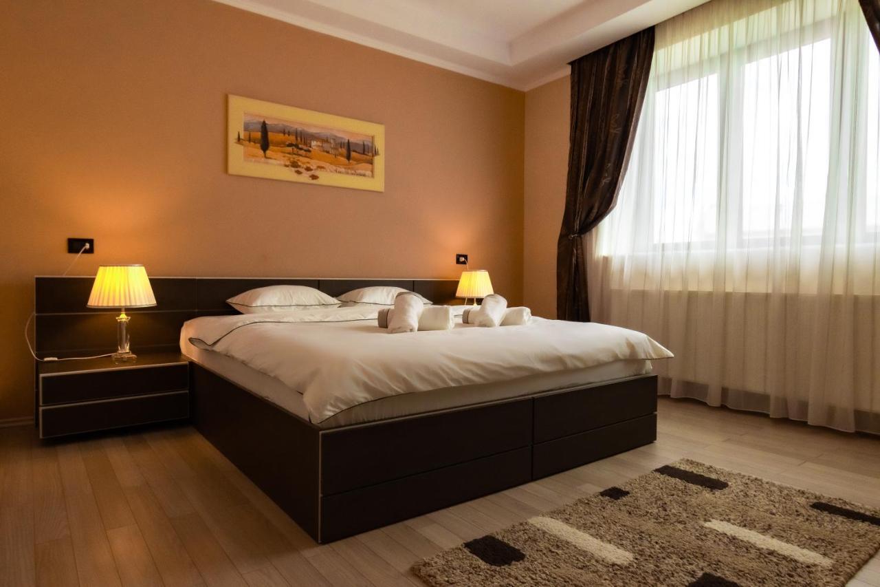 Apartament Db Apt - Comfort And Space In The Heart Of Old Town Braszów Zewnętrze zdjęcie