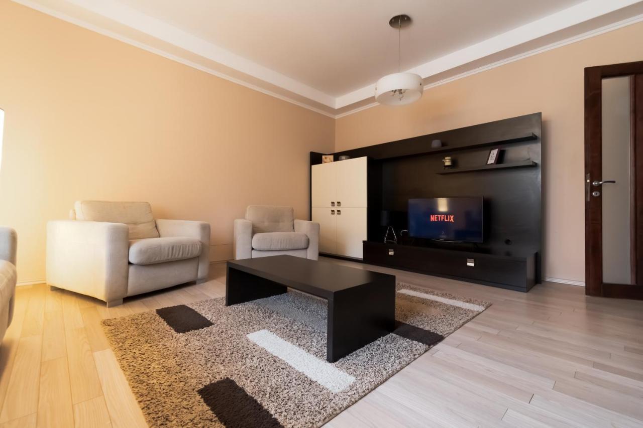 Apartament Db Apt - Comfort And Space In The Heart Of Old Town Braszów Zewnętrze zdjęcie